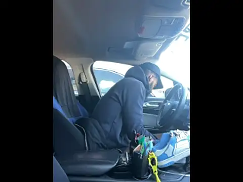 fulsome change223 online show from October 21, 2025, 5:24 pm