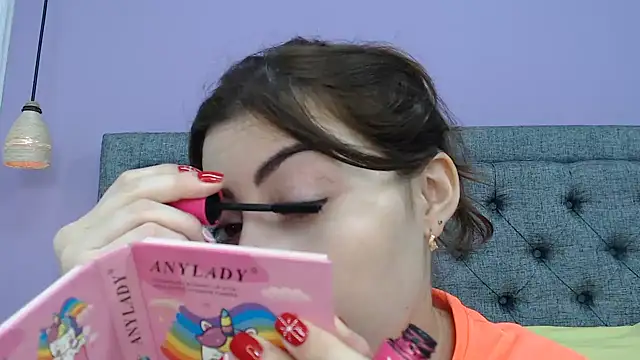 LilaSuni online show from December 12, 2024, 2:11 pm