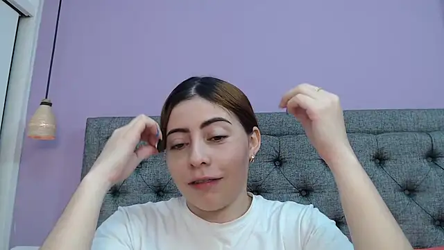 LilaSuni online show from September 13, 2025, 3:23 pm