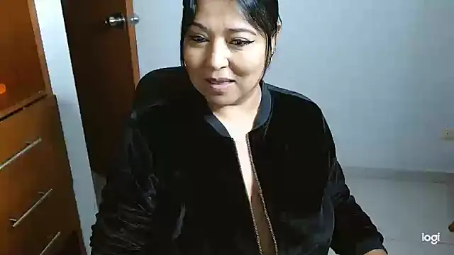 Snapshot of mariemiller19 chatting on December 10, 2024, 7:16 am mariemiller19 online show from December 10, 2024, 7:16 am