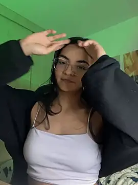 Cat2525 online show from April 13, 2026, 7:19 pm