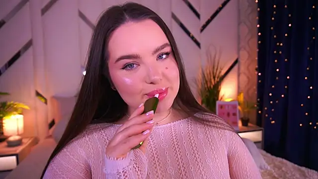 Snapshot of CuteAmberr chatting on February 11, 2026, 1:32 am CuteAmberr online show from February 11, 2026, 1:32 am