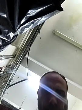 mustican422 online show from October 4, 2025, 1:09 pm