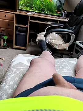 Snapshot of Mariomario0565 chatting on October 24, 2025, 2:02 pm Mariomario0565 online show from October 24, 2025, 2:02 pm