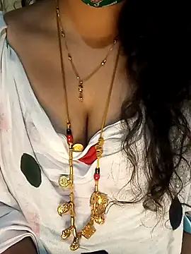 tuttifrutti17 online show from January 13, 2025, 6:05 pm