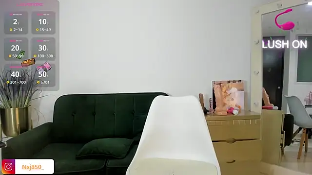 Snapshot of HOTBLACKANDWHITE2 chatting on January 30, 2025, 9:58 pm HOTBLACKANDWHITE2 online show from January 30, 2025, 9:58 pm