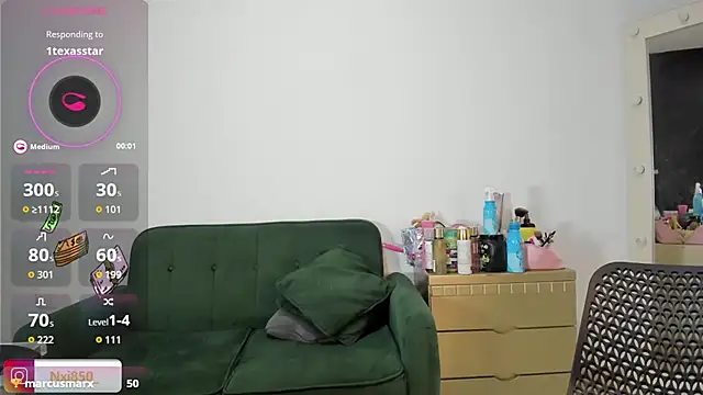 Snapshot of HOTBLACKANDWHITE2 chatting on September 11, 2025, 11:27 pm HOTBLACKANDWHITE2 online show from September 11, 2025, 11:27 pm