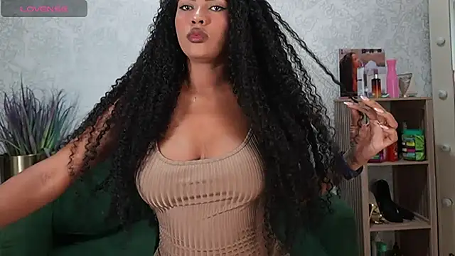 HOTBLACKANDWHITE2 online show from April 17, 2026, 3:53 am