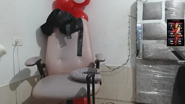 toxxxic cams online show from February 11, 2026, 4:28 am