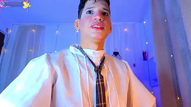 Ariel Femboy  online show from April 15, 2026, 11:16 pm