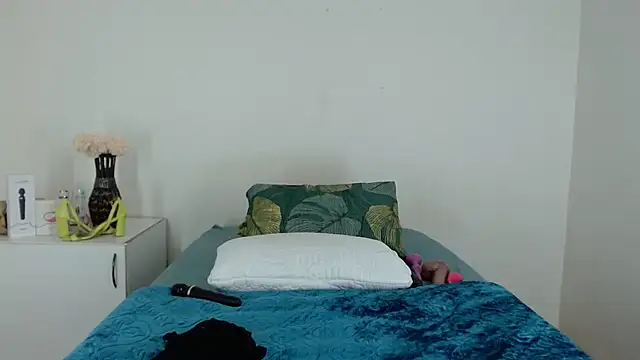 QUEENxJESSI online show from September 9, 2025, 8:52 pm