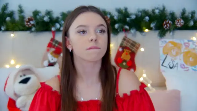 Snapshot of ElisabethDavis chatting on December 18, 2024, 6:14 pm ElisabethDavis online show from December 18, 2024, 6:14 pm