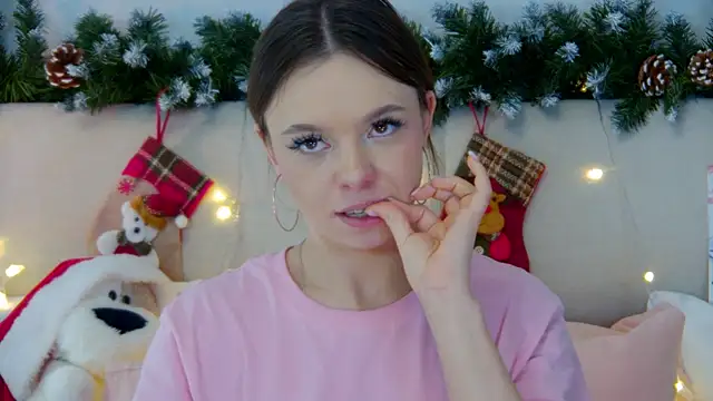 Snapshot of ElisabethDavis chatting on January 8, 2025, 9:12 pm ElisabethDavis online show from January 8, 2025, 9:12 pm