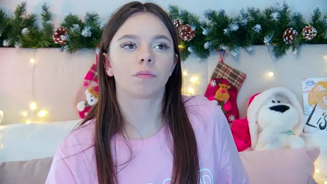 Snapshot of ElisabethDavis chatting on January 10, 2025, 11:29 pm ElisabethDavis online show from January 10, 2025, 11:29 pm