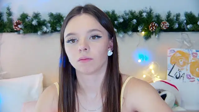 Snapshot of ElisabethDavis chatting on January 15, 2025, 1:45 am ElisabethDavis online show from January 15, 2025, 1:45 am