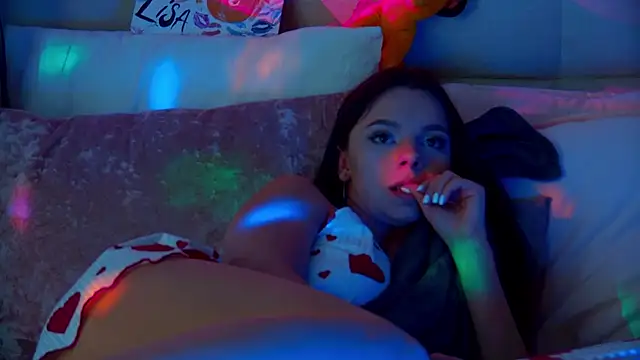 Snapshot of ElisabethDavis chatting on February 24, 2025, 9:31 pm ElisabethDavis online show from February 24, 2025, 9:31 pm