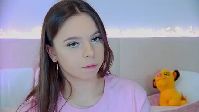 Snapshot of ElisabethDavis chatting on March 6, 2025, 6:37 pm ElisabethDavis online show from March 6, 2025, 6:37 pm