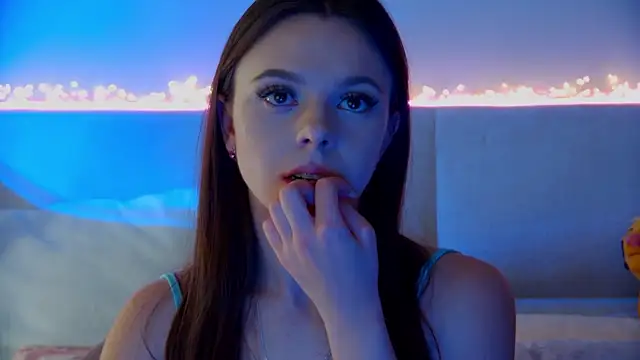 Snapshot of ElisabethDavis chatting on March 10, 2025, 10:02 pm ElisabethDavis online show from March 10, 2025, 10:02 pm