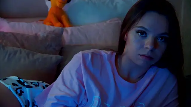 Snapshot of ElisabethDavis chatting on March 16, 2025, 12:23 am ElisabethDavis online show from March 16, 2025, 12:23 am