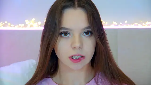 Snapshot of ElisabethDavis chatting on March 16, 2025, 3:17 pm ElisabethDavis online show from March 16, 2025, 3:17 pm