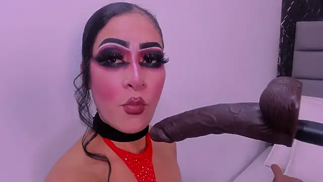 Angie Will online show from October 15, 2025, 8:42 pm