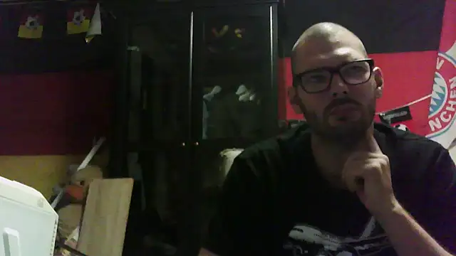 Die-geile-Sau online show from October 27, 2025, 8:46 pm