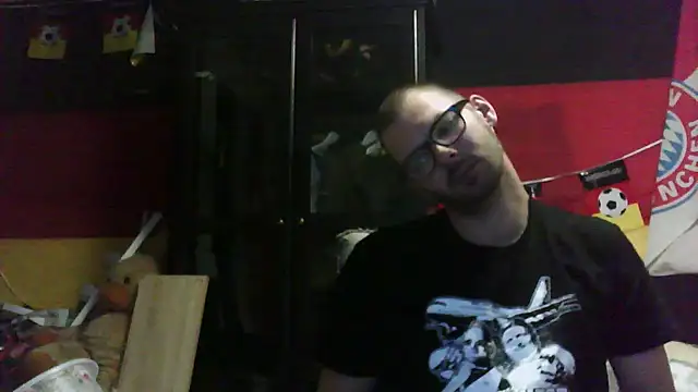 Die-geile-Sau online show from November 2, 2025, 5:48 pm