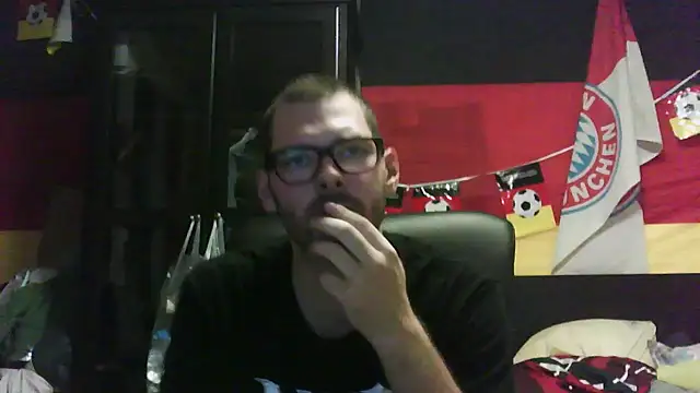 Die-geile-Sau online show from November 14, 2025, 8:29 pm