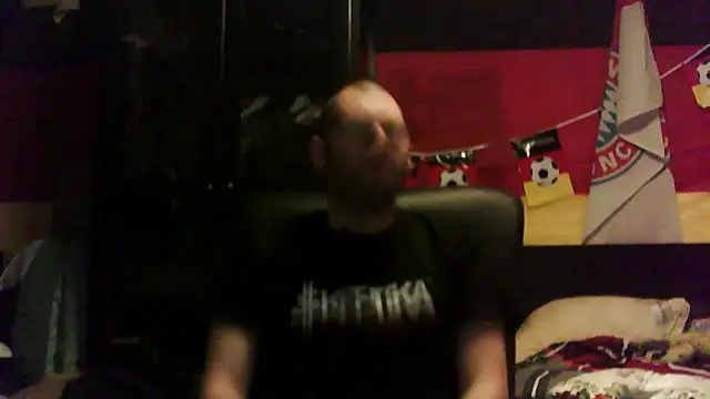 Die-geile-Sau online show from December 2, 2025, 9:21 pm