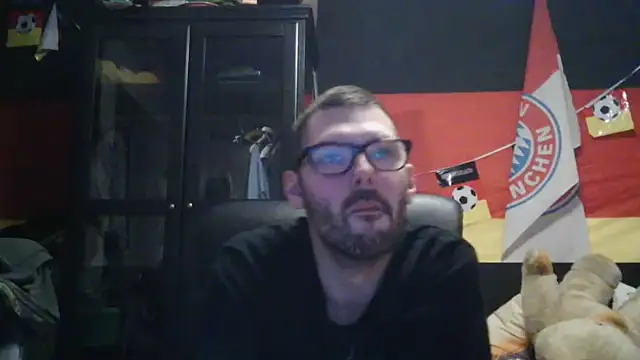 Snapshot of Die-geile-Sau chatting on February 4, 2026, 9:31 pm Die-geile-Sau online show from February 4, 2026, 9:31 pm