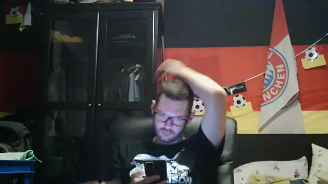 Snapshot of Die-geile-Sau chatting on February 15, 2026, 9:55 pm Die-geile-Sau online show from February 15, 2026, 9:55 pm