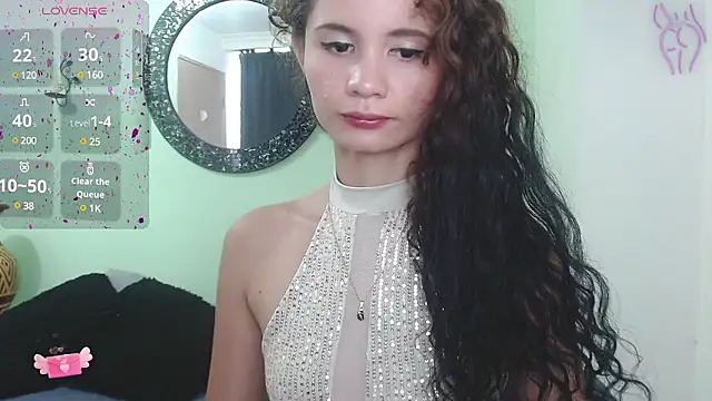 Snapshot of Sofia_Franco_ chatting on December 4, 2024, 7:12 pm Sofia Franco online show from December 4, 2024, 7:12 pm