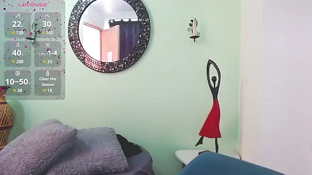 Snapshot of Sofia_Franco_ chatting on December 13, 2024, 7:10 pm Sofia Franco online show from December 13, 2024, 7:10 pm