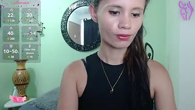 Snapshot of Sofia_Franco_ chatting on December 17, 2024, 7:15 pm Sofia Franco online show from December 17, 2024, 7:15 pm