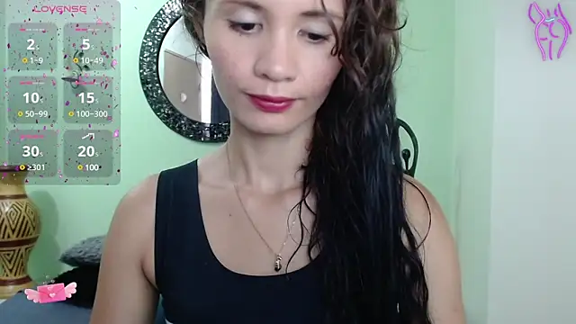 Snapshot of Sofia_Franco_ chatting on December 30, 2024, 7:11 pm Sofia Franco online show from December 30, 2024, 7:11 pm