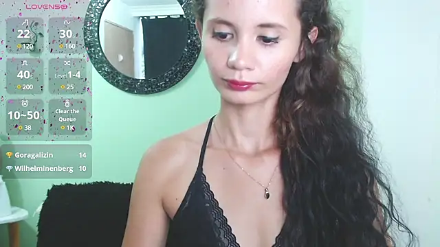 Snapshot of Sofia_Franco_ chatting on February 3, 2025, 10:32 pm Sofia Franco online show from February 3, 2025, 10:32 pm