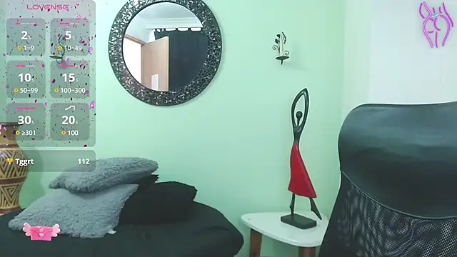 Snapshot of Sofia_Franco_ chatting on March 15, 2025, 9:38 pm Sofia Franco online show from March 15, 2025, 9:38 pm