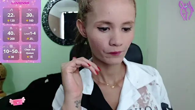 Snapshot of Sofia_Franco_ chatting on March 22, 2025, 7:09 pm Sofia Franco online show from March 22, 2025, 7:09 pm