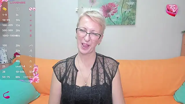 Snapshot of iamyourdream89 chatting on December 17, 2024, 5:15 pm iamyourdream89 online show from December 17, 2024, 5:15 pm