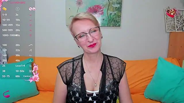 Snapshot of iamyourdream89 chatting on February 7, 2025, 5:18 pm iamyourdream89 online show from February 7, 2025, 5:18 pm