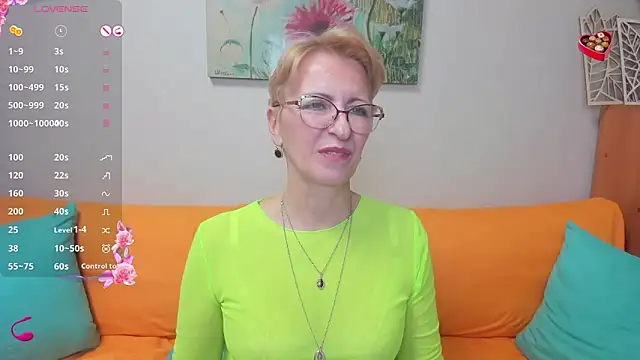 Snapshot of iamyourdream89 chatting on February 21, 2025, 8:05 pm iamyourdream89 online show from February 21, 2025, 8:05 pm