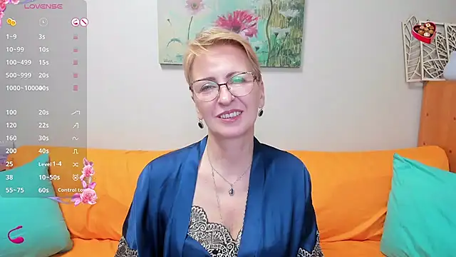 Snapshot of iamyourdream89 chatting on March 1, 2025, 11:39 am iamyourdream89 online show from March 1, 2025, 11:39 am