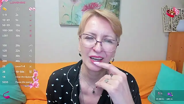 Snapshot of iamyourdream89 chatting on March 19, 2025, 9:48 pm iamyourdream89 online show from March 19, 2025, 9:48 pm