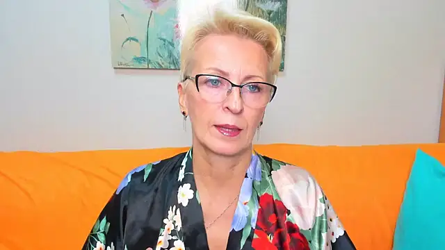 Snapshot of iamyourdream89 chatting on September 12, 2025, 5:46 pm iamyourdream89 online show from September 12, 2025, 5:46 pm