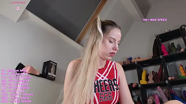 Snapshot of hayleex_x chatting on July 17, 2026, 10:00 am hayleex x online show from July 17, 2026, 10:00 am