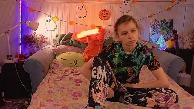 Frank Fraer online show from November 8, 2025, 8:03 am