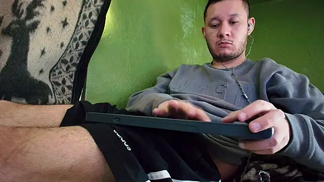 sweet cock28 online show from December 29, 2024, 3:24 pm