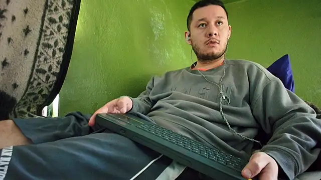 sweet cock28 online show from January 4, 2025, 4:11 pm