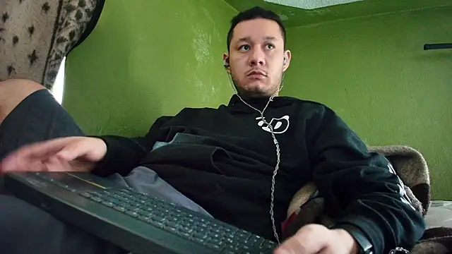 sweet cock28 online show from January 7, 2025, 3:44 pm