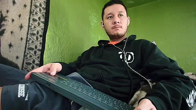 sweet cock28 online show from January 11, 2025, 3:52 pm